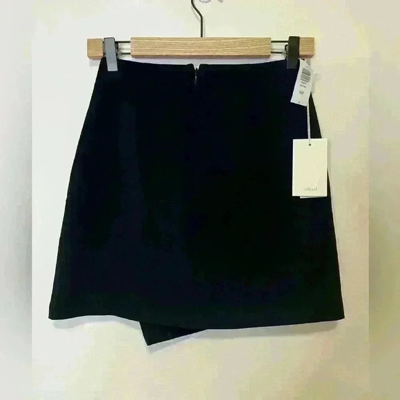 Wilfred by Arirzia Esteli skirt in black, sz 0 NWT - Picture 6 of 12